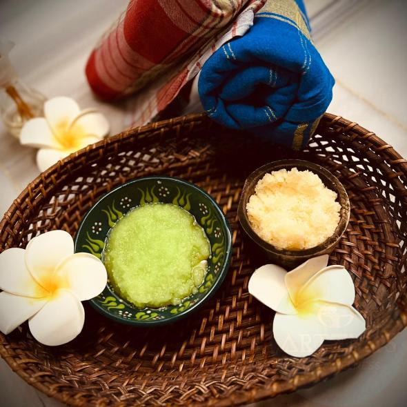 Sea Salt Peeling & Foam Massage