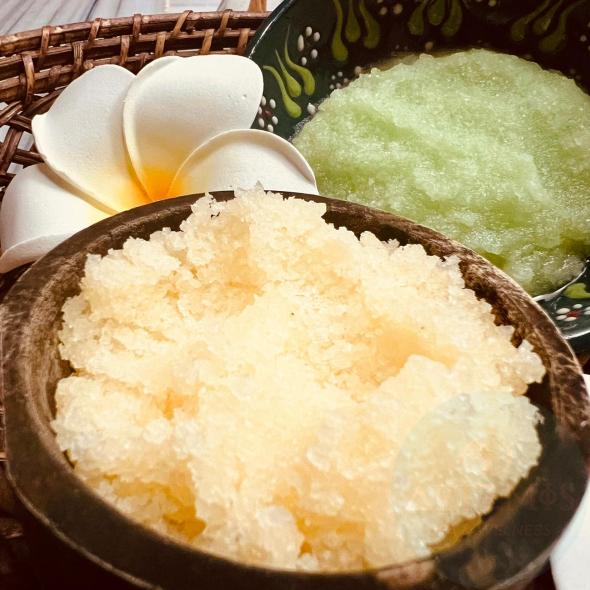 Sea Salt Peeling & Foam Massage