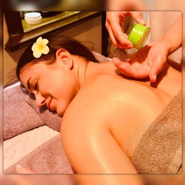 Candle Oil Massage